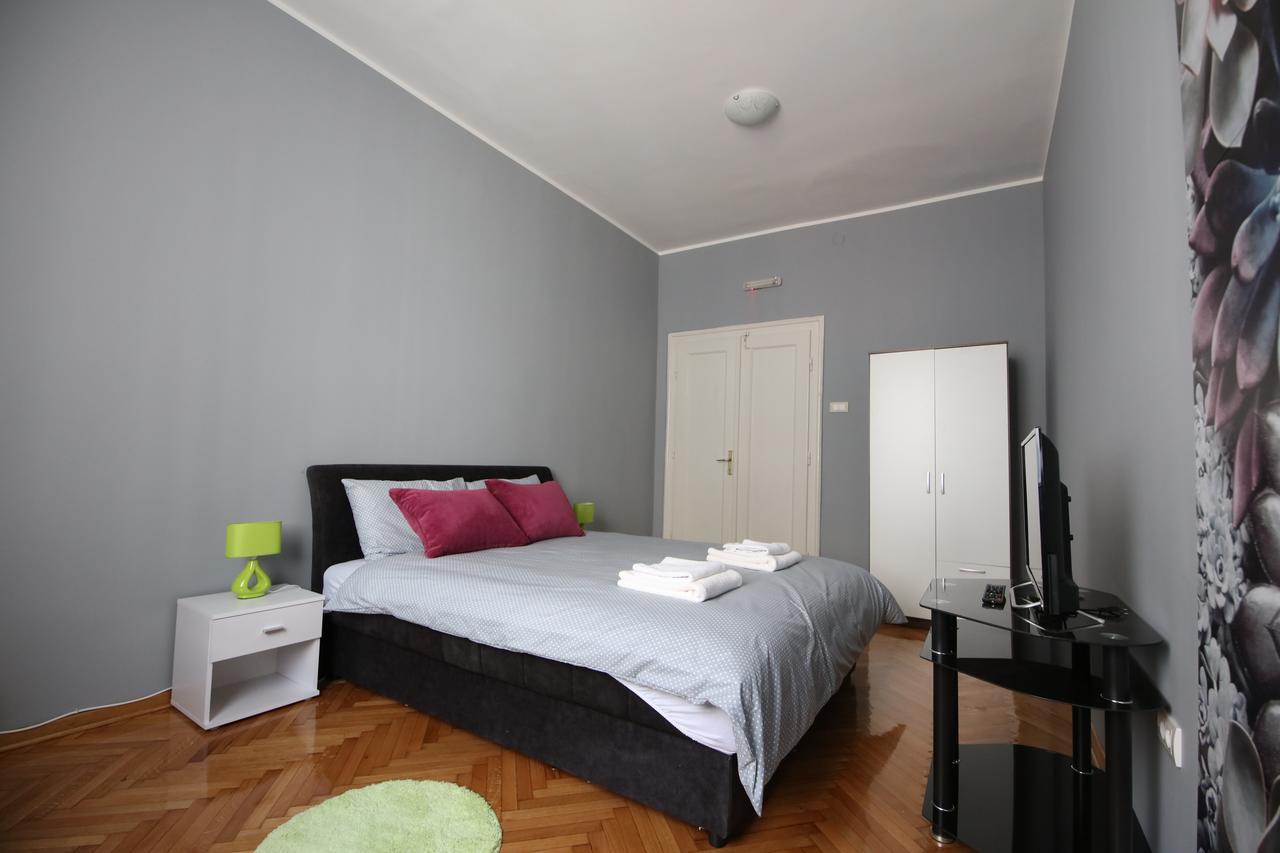 Hostel Fine Belgrad Exterior foto