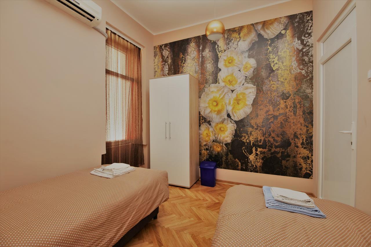 Hostel Fine Belgrad Exterior foto