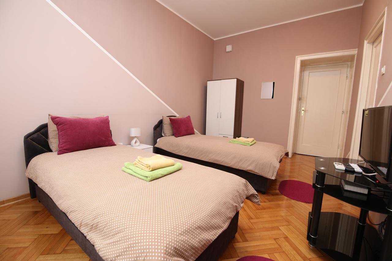 Hostel Fine Belgrad Exterior foto