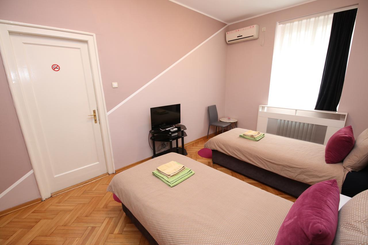 Hostel Fine Belgrad Exterior foto